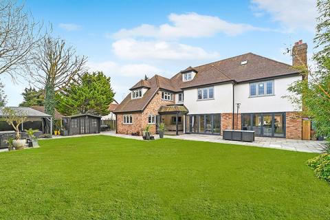 6 bedroom detached house for sale, Avenue Road, Ingatestone