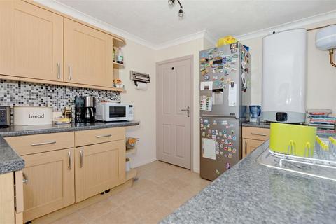 2 bedroom flat for sale, Stone Lane, Worthing