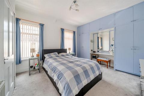 2 Brynelli, Llanelli, SA14 8PW