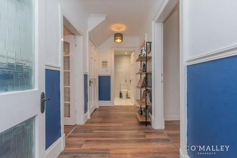Glenview Cottage Braehead, Alva, FK12 5JR