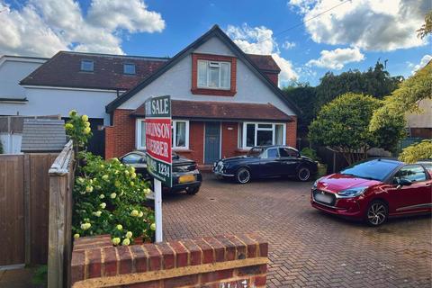 4 bedroom chalet for sale, Burwood Road, Walton-On-Thames KT12