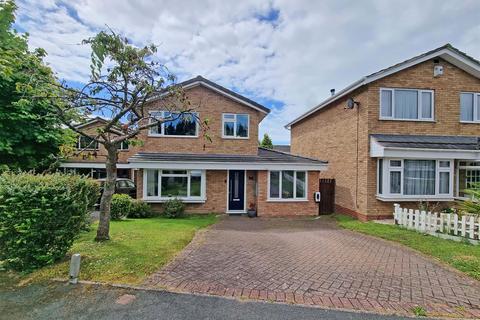 3 bedroom detached house for sale, Lynbrook Close, Hollywood