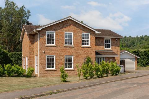 4 bedroom detached house for sale, Westfield, Reigate