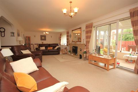 4 bedroom detached bungalow for sale, Berrill Street, Irchester NN29