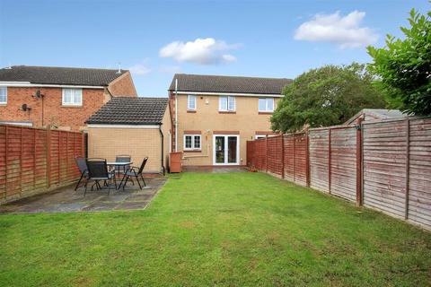 3 bedroom semi-detached house for sale, Betony Walk, Rushden NN10