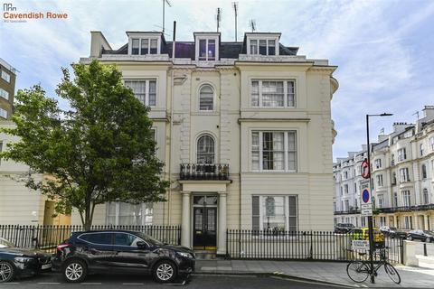 2 bedroom apartment to rent, Bayswater