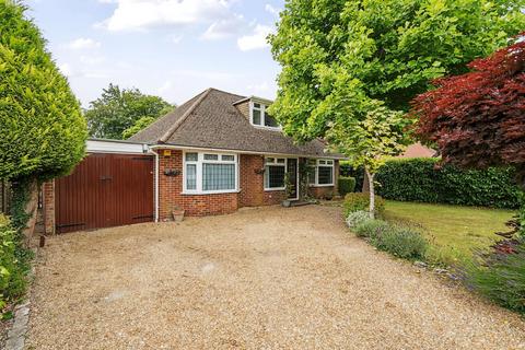 4 bedroom chalet for sale, Sherwood Road, Hiltingbury, Chandler's Ford