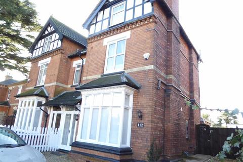 1 bedroom in a house share to rent, London Road, Kettering NN15