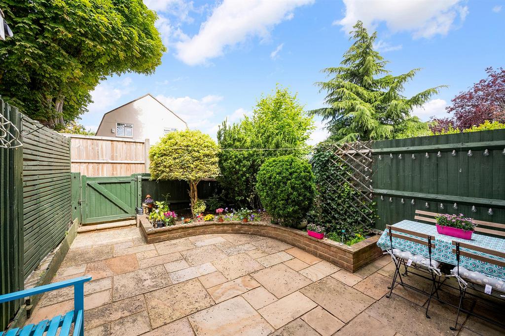 DIRDENE CLOSE 8 (13).jpg