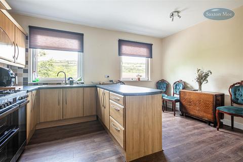 11 Coronation Road, Stocksbridge, Sheffield, S36 1AX