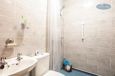 11 Coronation Road, Stocksbridge, Sheffield, S36 1AX