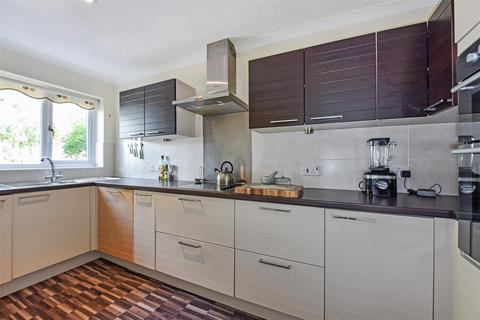 4 bedroom terraced house for sale, The Street, Boxgrove, Chichester