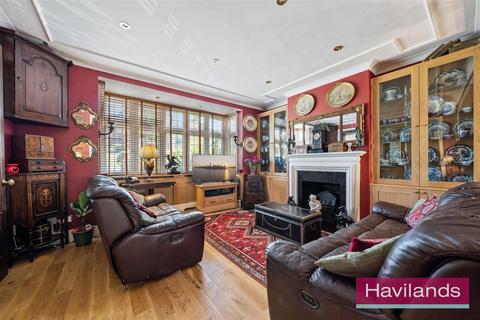 4 bedroom semi-detached house for sale, The Alders, London