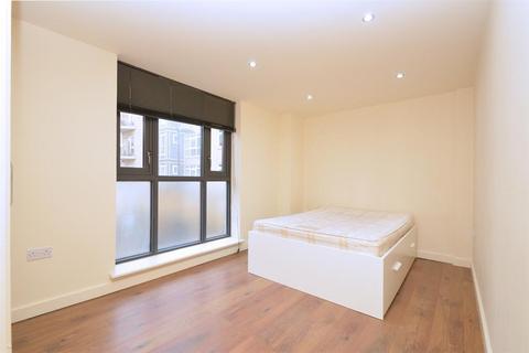 3 bedroom apartment to rent, Martello Street, London Fields, E8