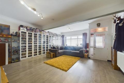 46 Station Road, Burry Port, SA16 0LP
