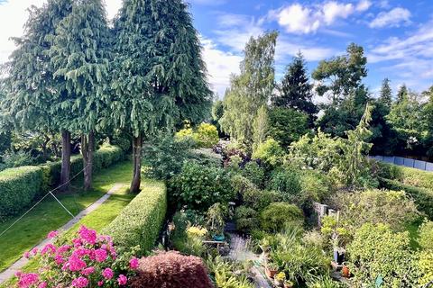 71 Cropthorne Road, Shirley, Solihull, B90 3JW