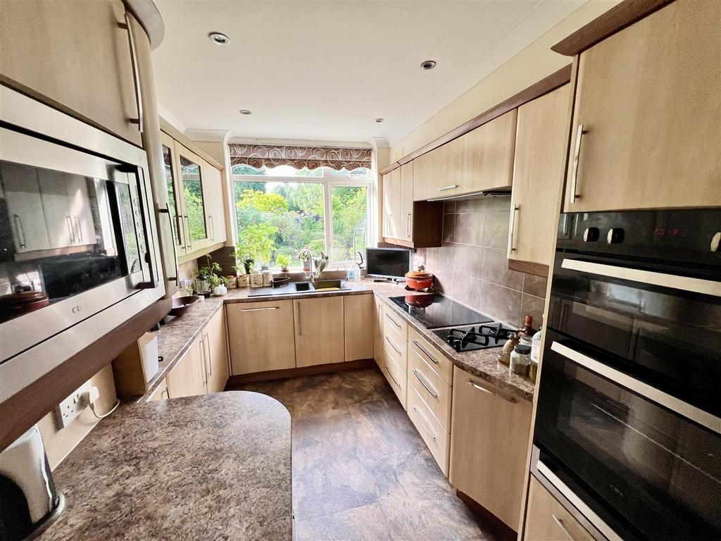 Extended breakfast kitchen