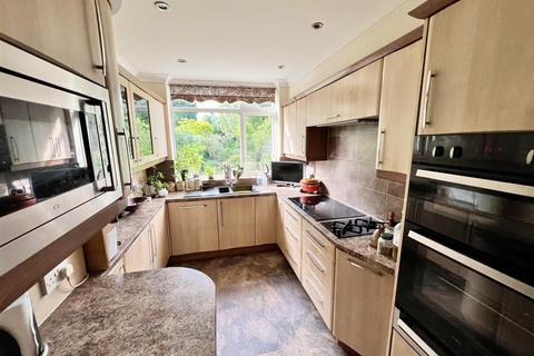 71 Cropthorne Road, Shirley, Solihull, B90 3JW