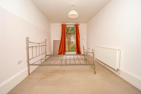 2 bedroom flat for sale, Marina, St. Leonards-On-Sea