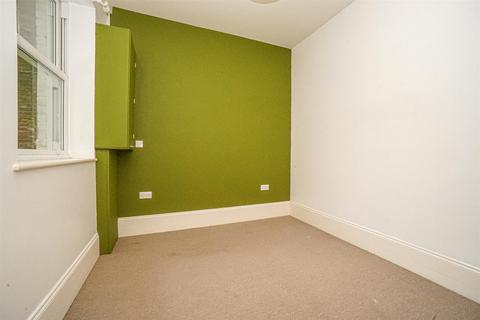 2 bedroom flat for sale, Marina, St. Leonards-On-Sea