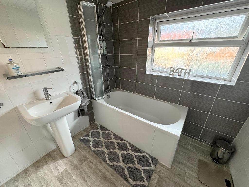 Family bathroom