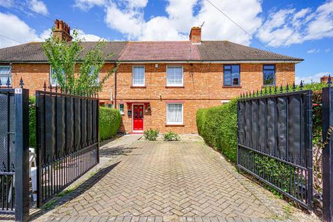 10 Eversley Crescent, St Leonards-on-sea, TN37 6QF