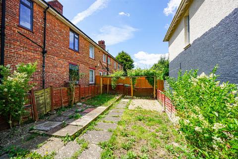 10 Eversley Crescent, St Leonards-on-sea, TN37 6QF