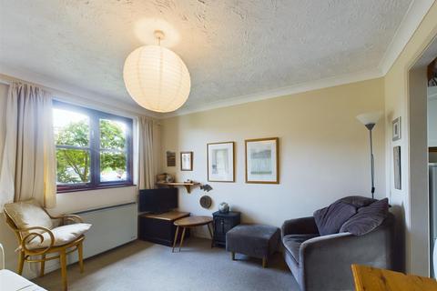 7 Beach Close, Overstrand, Cromer, NR27 0PJ