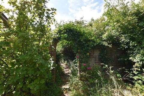 3 bedroom detached bungalow for sale, Holt Road, Cromer