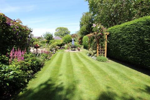 3 bedroom detached bungalow for sale, The Leys, Hornsea