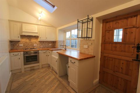 2 bedroom cottage to rent, The Green, Piercebridge