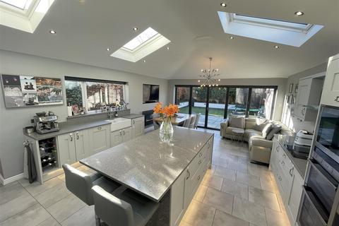 11 Meadowcroft, Heswall, Wirral, CH60 1UT