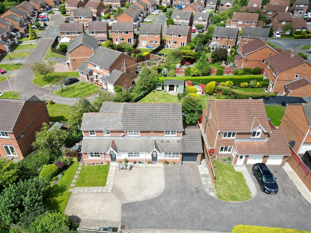 Abbotsfield Way, High Grange, Darlington 6 bed detached house for sale