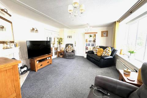 2 bedroom property for sale, Rugeley Road, Armitage, Rugeley