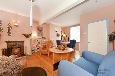 2 bedroom terraced house for sale, Harbinger Road, Isle of Dogs, E14