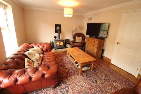 4 bedroom house for sale, Cavalry Fields, Weedon, Northampton