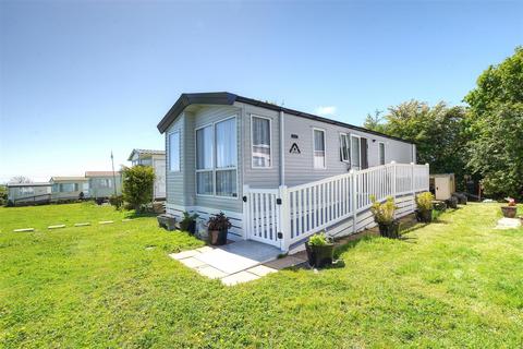 2 bedroom park home for sale, Barnhorn Road, Bexhill-On-Sea