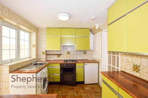 97 Penton Drive, Cheshunt, Waltham Cross, EN8 9RU