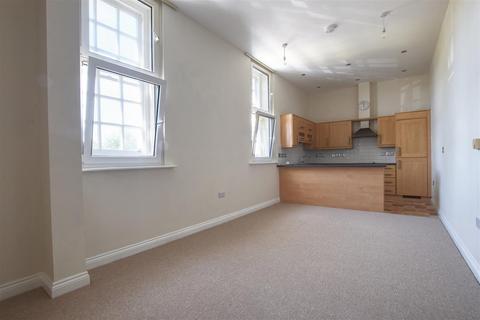 3 bedroom apartment for sale, James Walk, Bexhill-On-Sea