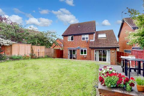 15 Jenkins Close, Shenley Church End, Milton Keynes, MK5 6HX