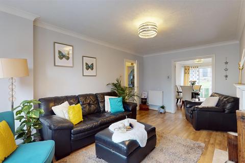 15 Jenkins Close, Shenley Church End, Milton Keynes, MK5 6HX