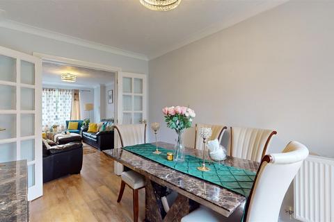 15 Jenkins Close, Shenley Church End, Milton Keynes, MK5 6HX