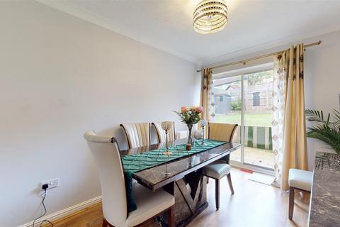 15 Jenkins Close, Shenley Church End, Milton Keynes, MK5 6HX