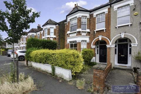 4 bedroom semi-detached house for sale, Witham Road, Isleworth TW7