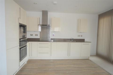 2 bedroom flat to rent, Charrington Place, St Albans