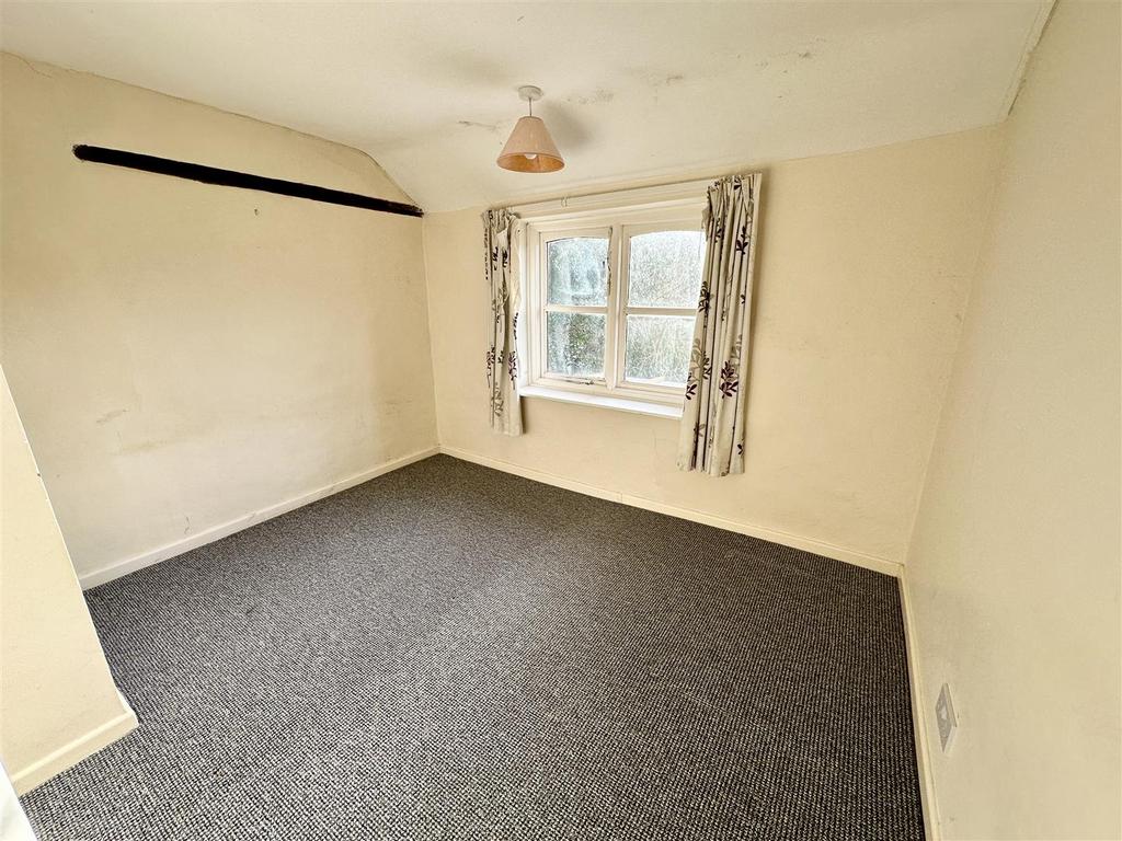 Bedroom two.JPEG