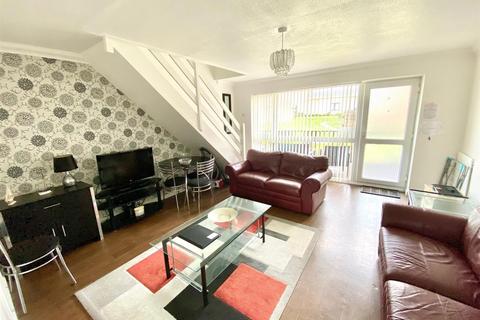 3 bedroom chalet to rent, Waterside Park, Corton, Lowestoft