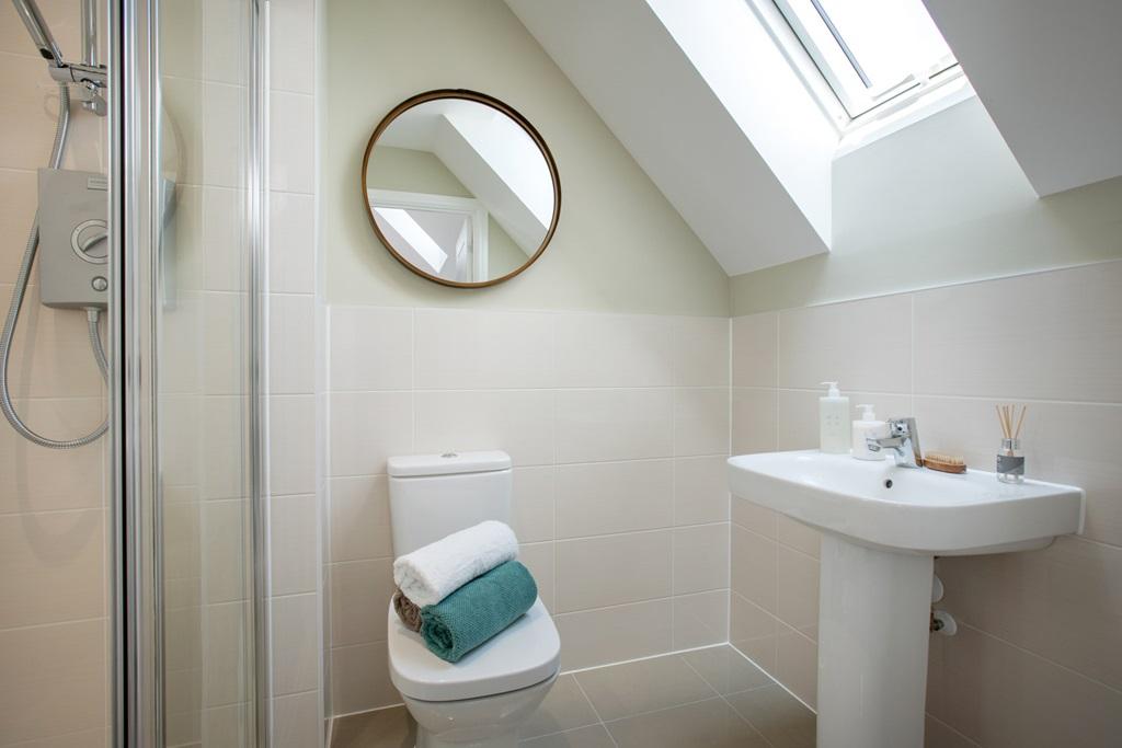 Ensuite away from the family