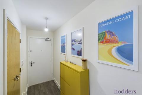 1 bedroom apartment for sale, Augustine Apartments, Hawker Drive, Addlestone, Surrey, KT15