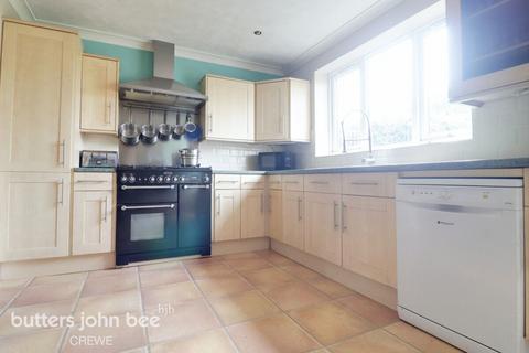 3 bedroom semi-detached house for sale, Evans Street, Crewe